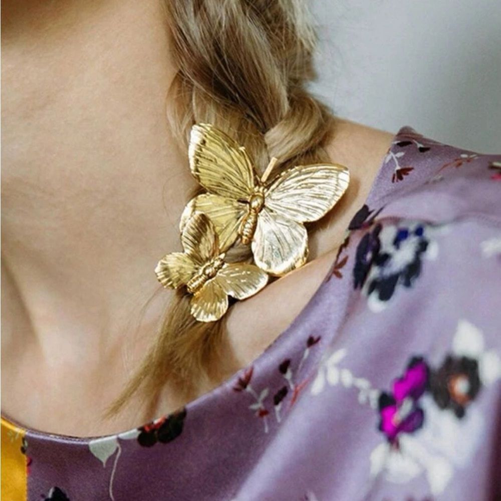 Gold butterfly hair pin S749 - Picture 2 of 5